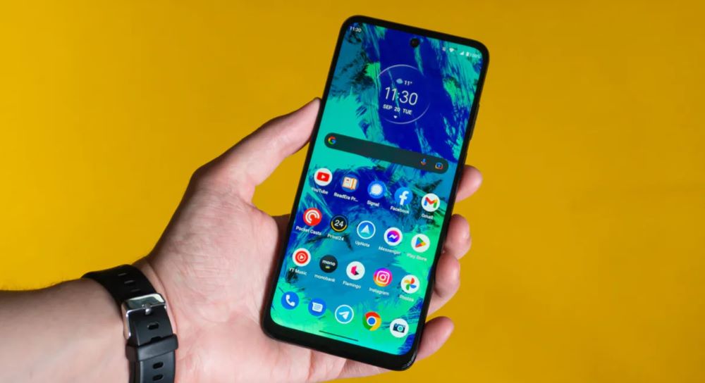 Названы лучшие смартфоны за 150 долларов с характеристиками выше цены - фото 1