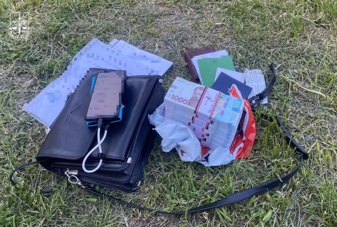 Погрожував підприємцю, якщо той не заплатить 10 млн гривень