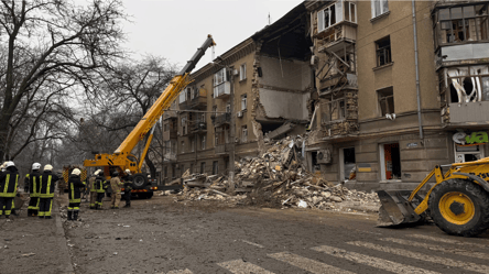 Пыль, темнота и крики — в Одессе дроны атаковали жилые дома - 285x160