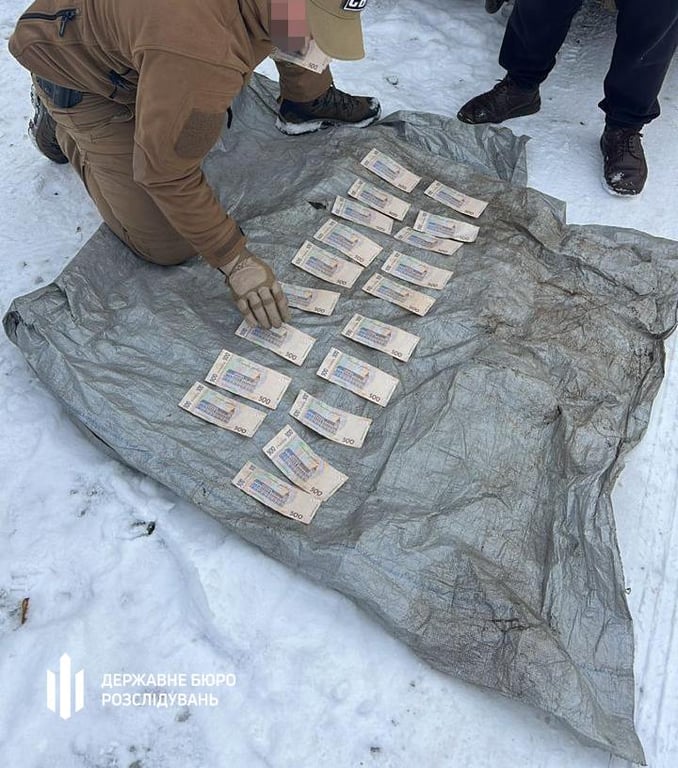 Посадовці військової частини торгували краденими продуктами