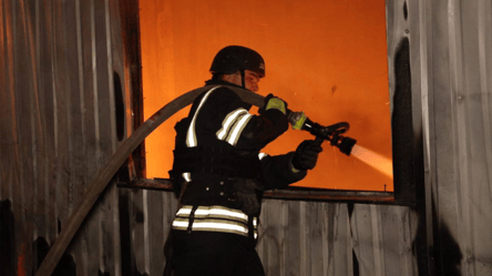 РФ вдарила по Ніжину — дрон влучив у будинок, є поранений - 285x160