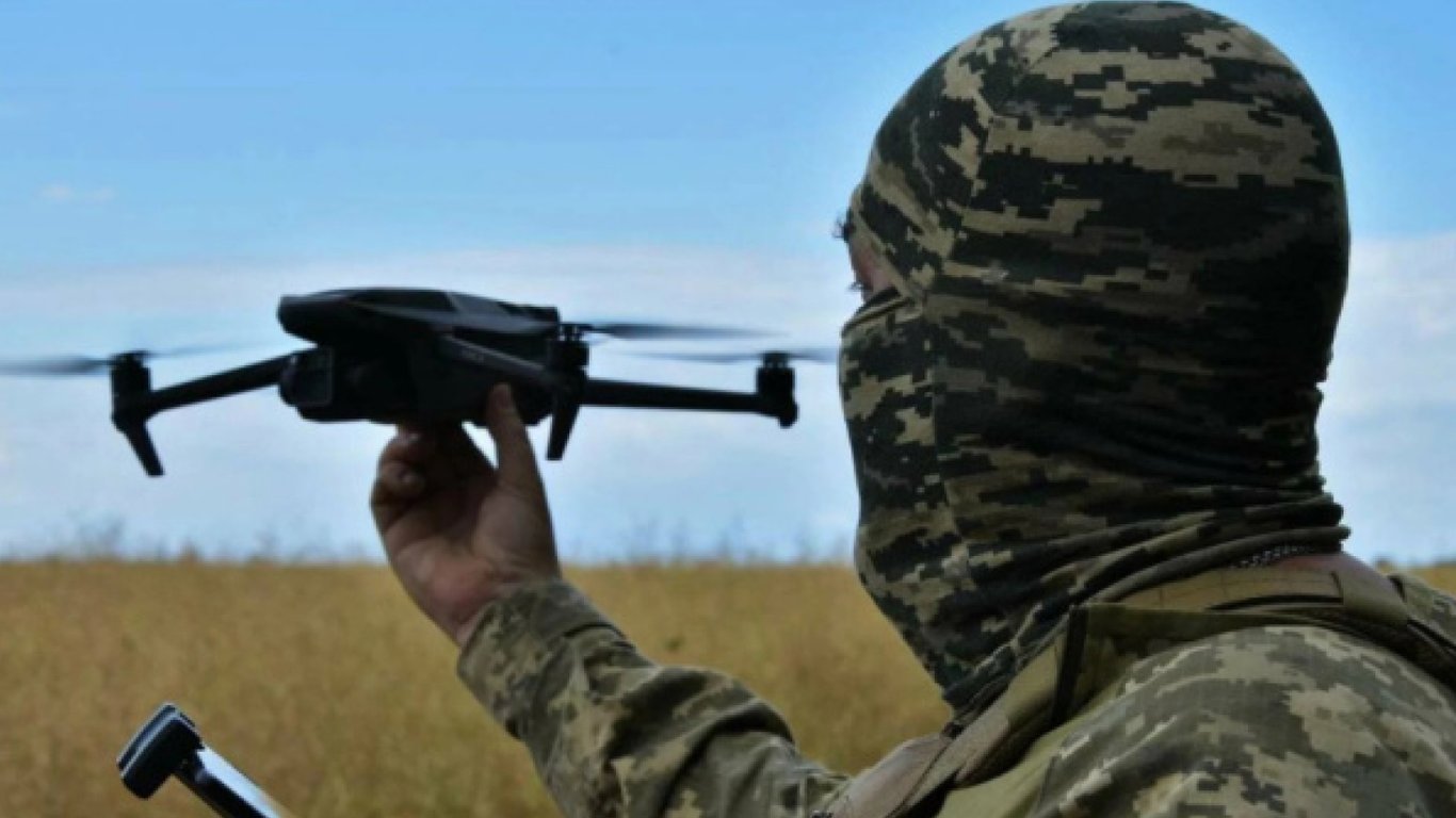 Розвідники ГУР отримали спеціальні українські дрони Raider
