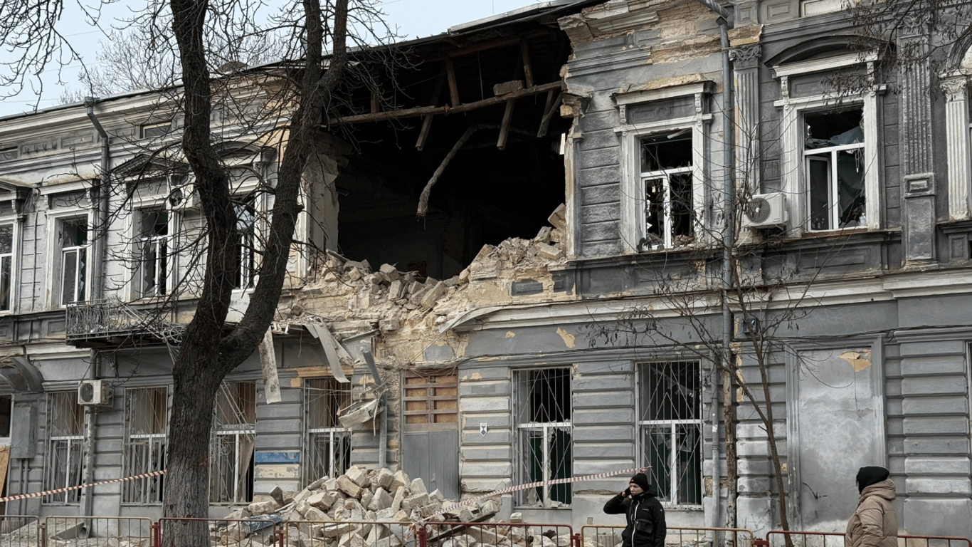 Зруйнований поверх ліцею