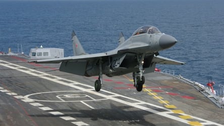Утраченная боеспособность флота: РФ в Черном море все чаще использует авиацию - 285x160