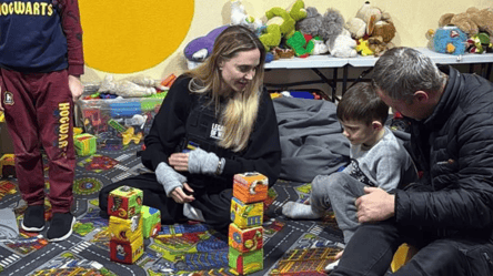 Angelina Jolie visits children's hospital in Kherson, Ukraine - 304x171