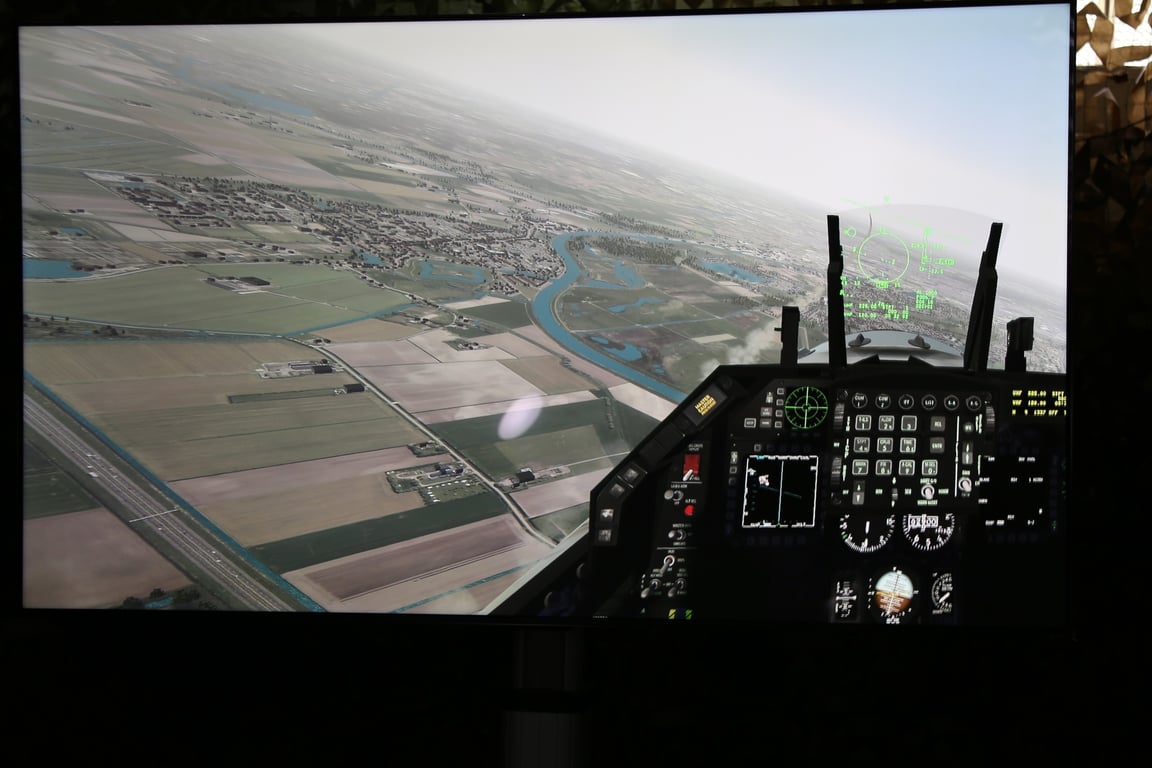 всім бригадам тактичної авіації ПС ЗСУ передадуть тренажери  F-16