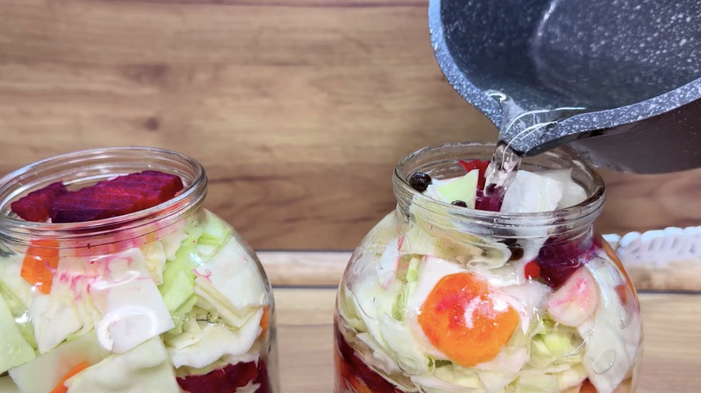 рецепт маринованоъ капусти з буряком