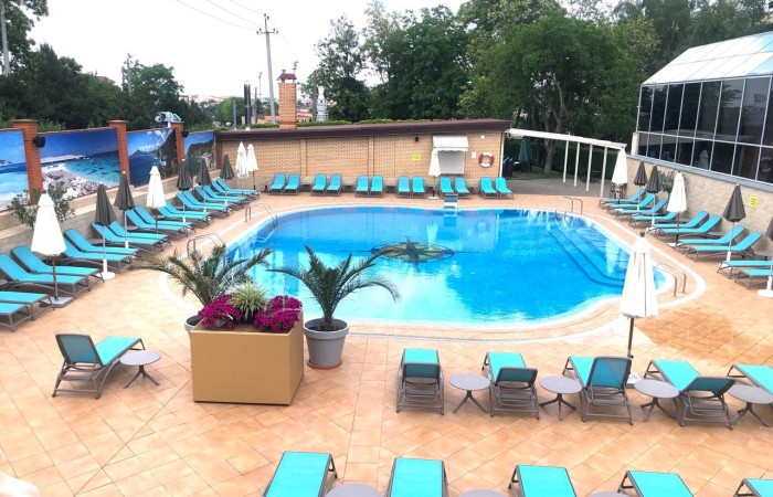 Лето подходит к концу — как изменились цены в Одессе на отдых у бассейна - фото 7