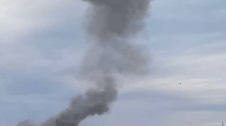 В Днепре раздаются повторные взрывы — в пригороде поднимается густой дым - 285x160