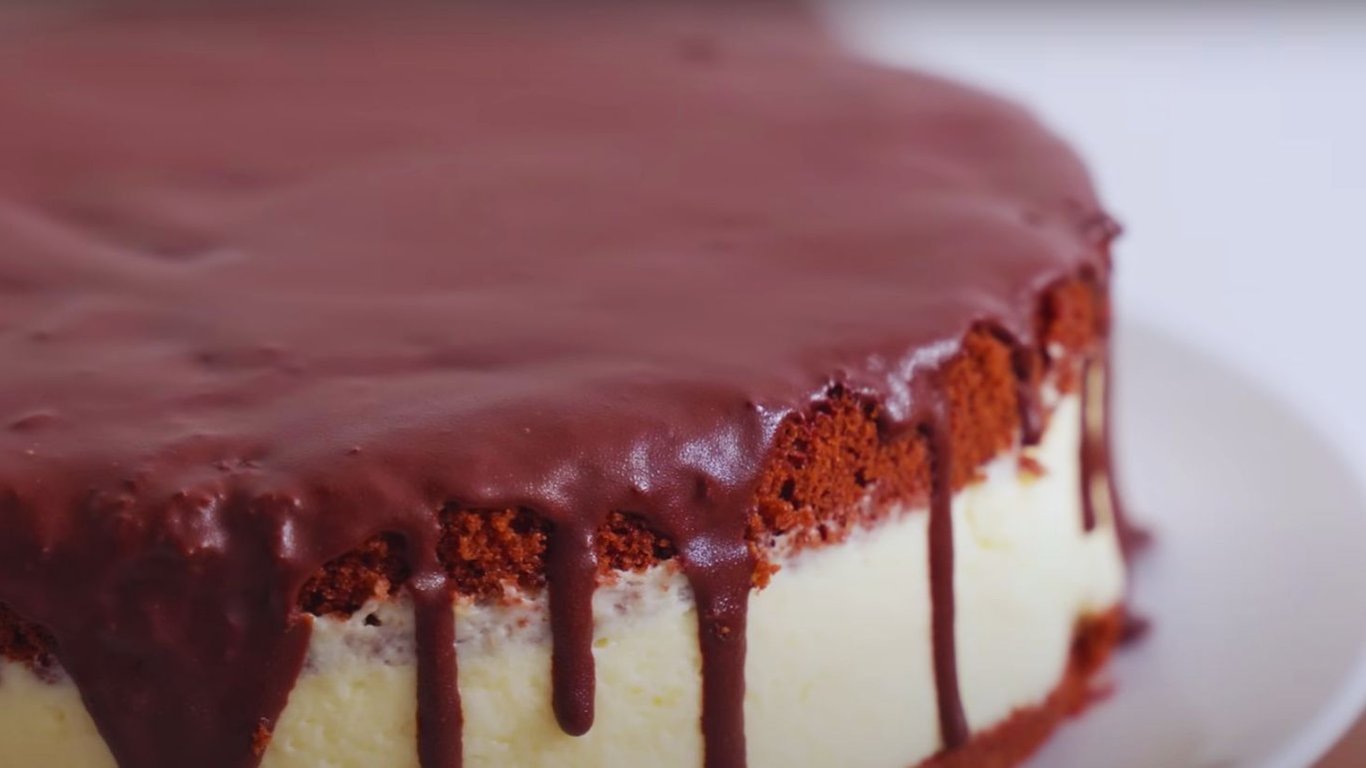 Восторг сладкоежек: рецепт шоколадного торта «Эскимо» (видео)