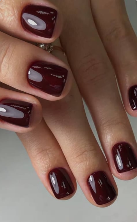 Burgundy manicure is one of the most noble