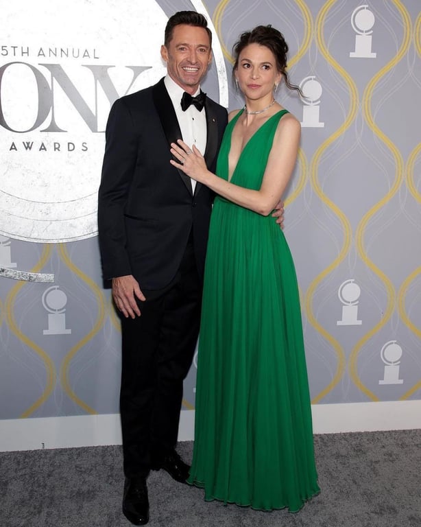 Г'ю Джекман та Саттон Фостер