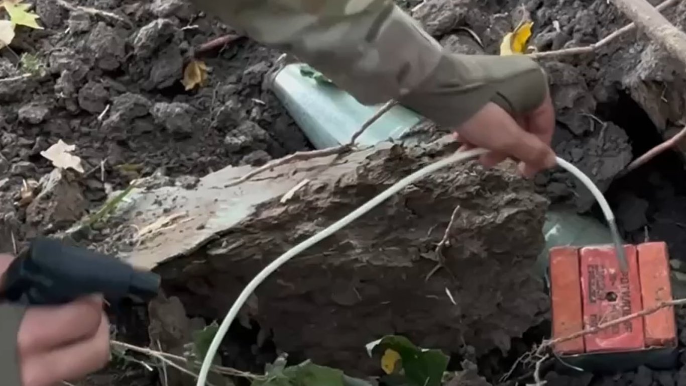 В Харьковской области бойцы "Стальной границы" обезвредили очередную вражескую мину