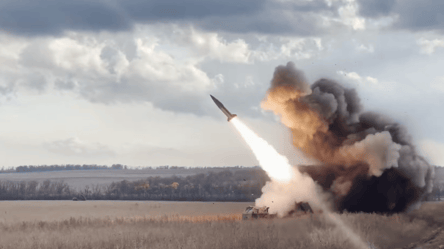 В ВСУ показали впечатляющее видео запуска ракет ATACMS на поле боя - 285x160
