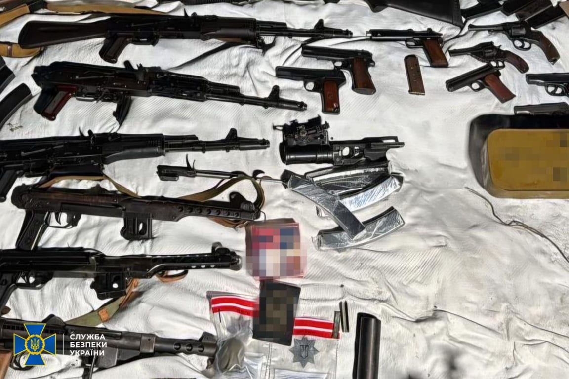 СБУ викрила масштабну схему незаконного збуту трофейної зброї - фото 4