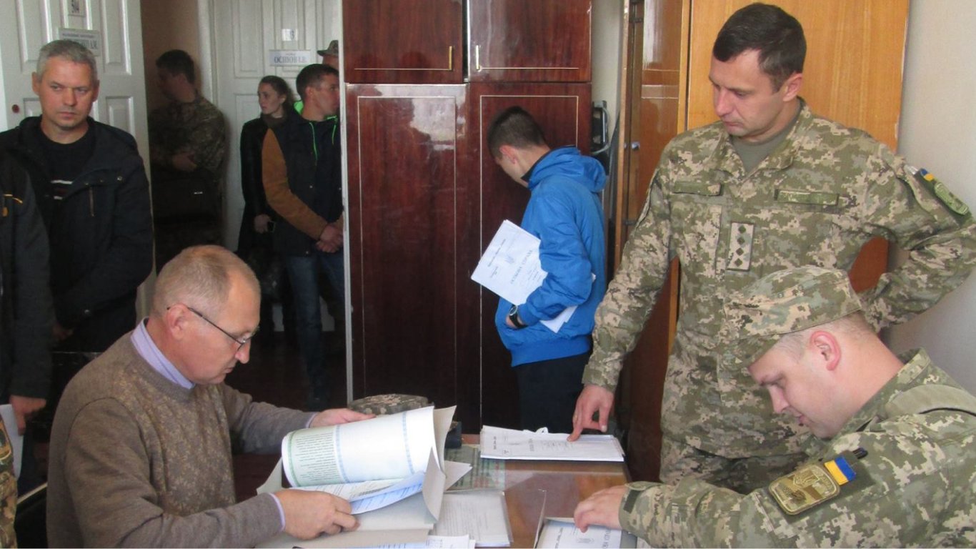 Мобилизация в Украине — нужно ли заверять документы на отсрочку у нотариуса