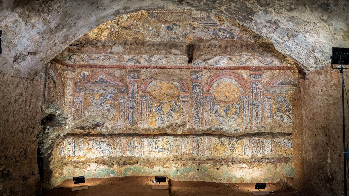 Під Римом знайшли мозаїку з мушель і коралів, якій понад 2300 років