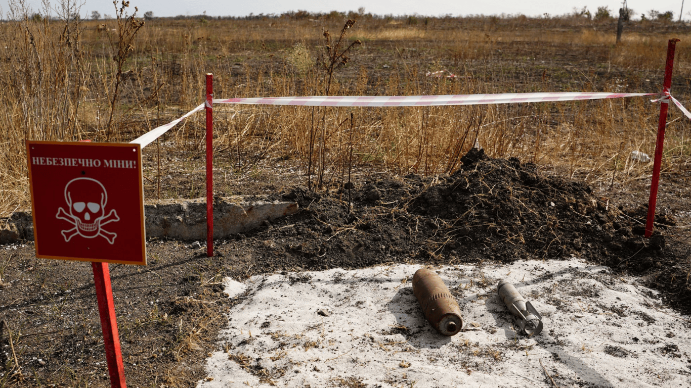 Из-за подрыва на мини в Николаевской области погиб подросток