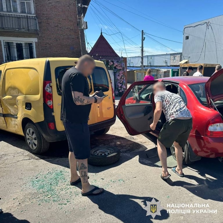 Обстріляна автівка на Харківщині