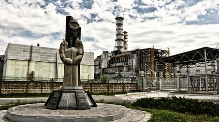 Чорнобильську АЕС "замінували": сотні туристів застрягли у зоні відчуження, поліція шукає вибухівку - 285x160
