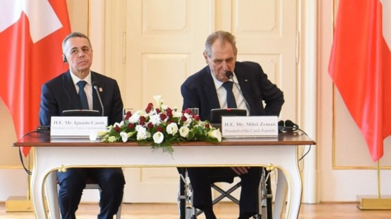 Президент Чехії обговорив із Президентом Швейцарії Україну