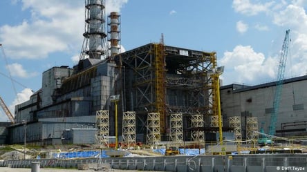 На Чорнобильській АЕС співробітники не можуть змінитися через відсутність "зеленого коридору" - 285x160