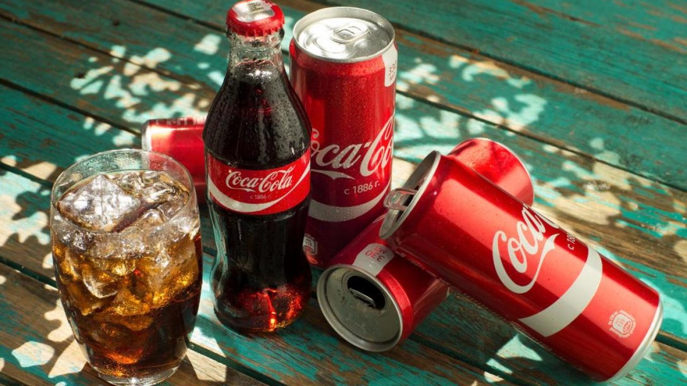 В Китае парень выпил полтора литра Coca-Cola за 10 минут и умер