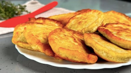 Сніданок за 5 хвилин — рецепт бананових оладок - 285x160