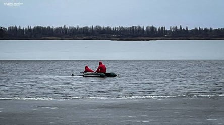 В Киевской области спасатели достали из реки тело мужчины — детали - 290x160