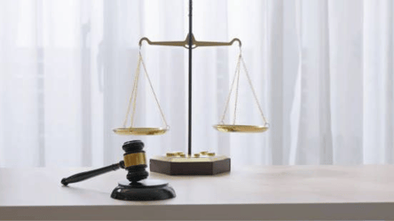 Військовий побив колегу саперною лопатою — як покарав суд Одеси - 290x166