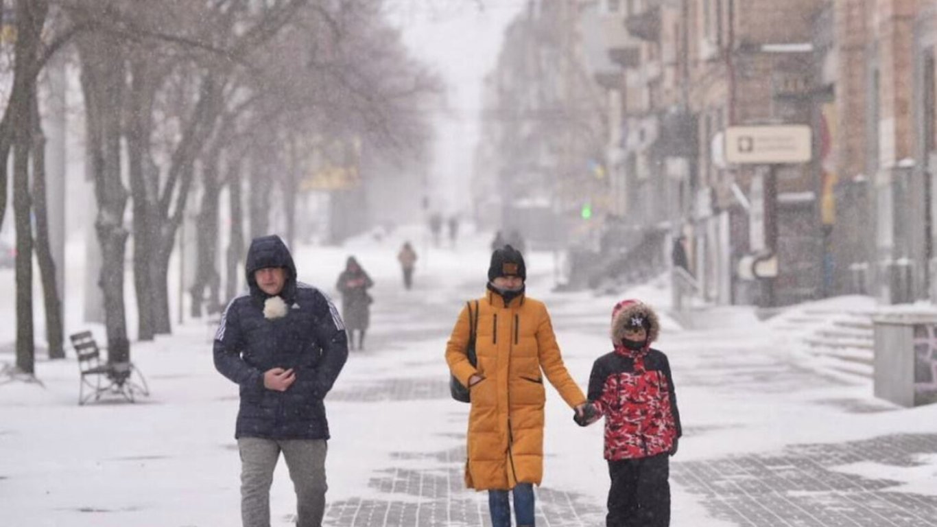 Гидрометцентр предупреждает о шквалах и снеге в Украине сегодня