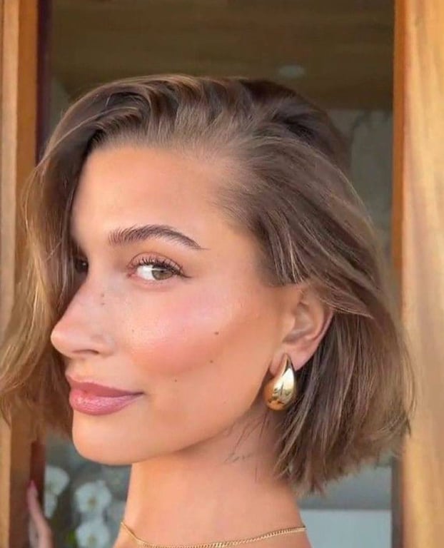 Хейлі Бібер любить ці сережки