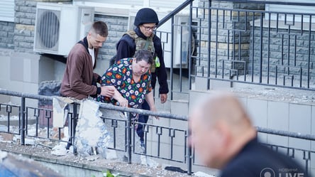 Повреждена многоэтажка в Киеве: реакция жителей на вражескую атаку - 285x160