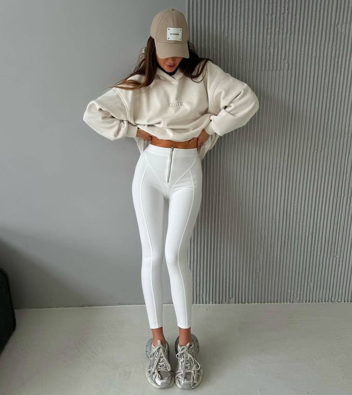 Леггинсы можно приобрести в разных моделях