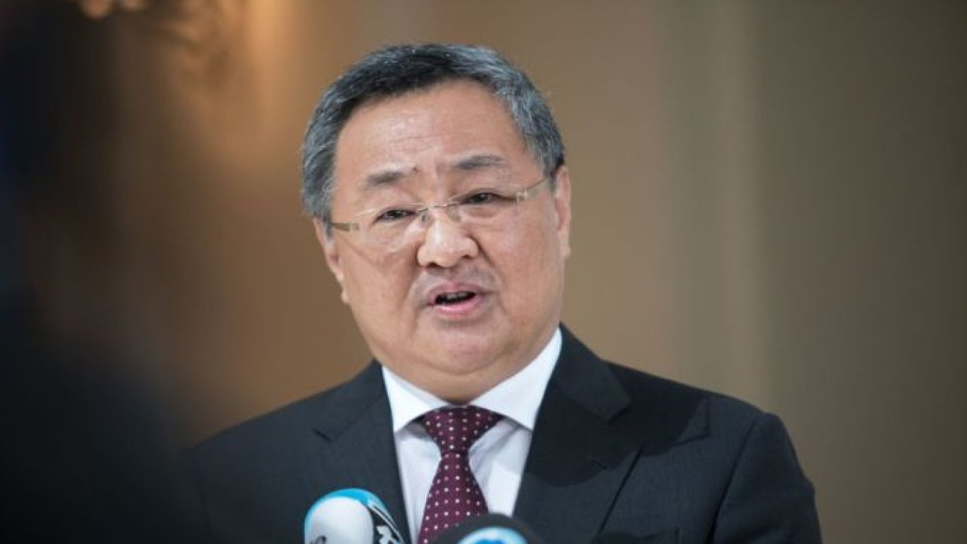 Посол Китаю закликав ЄС припинити розмови про перемогу України