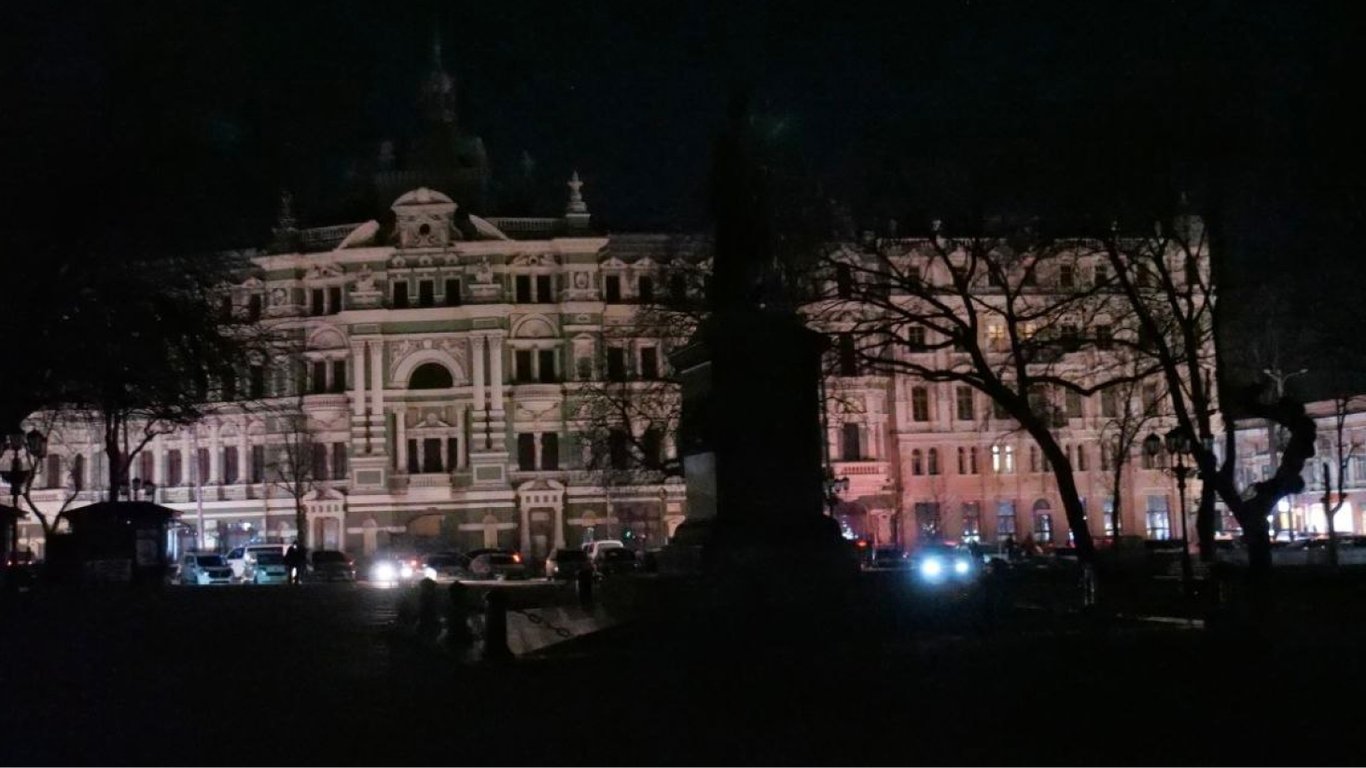 Світло в Одесі: ситуація з відлюченнями та графіками завтра