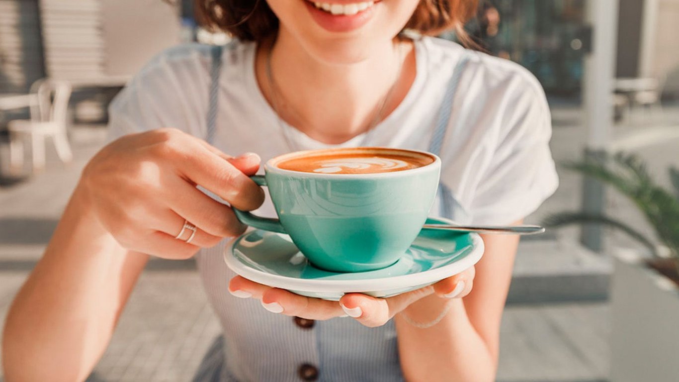 Передозування кофеїном: як пити каву, аби не нашкодити собі
