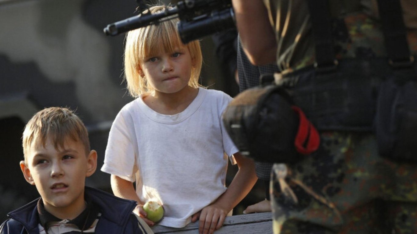 Окупанти хочуть відправити 10 тисяч українських дітей з ТОТ до РФ, — Офіс Омбудсмана