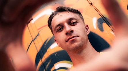 Украинский "легионер Жироны" перешел в клуб с владельцем из РФ - 285x160