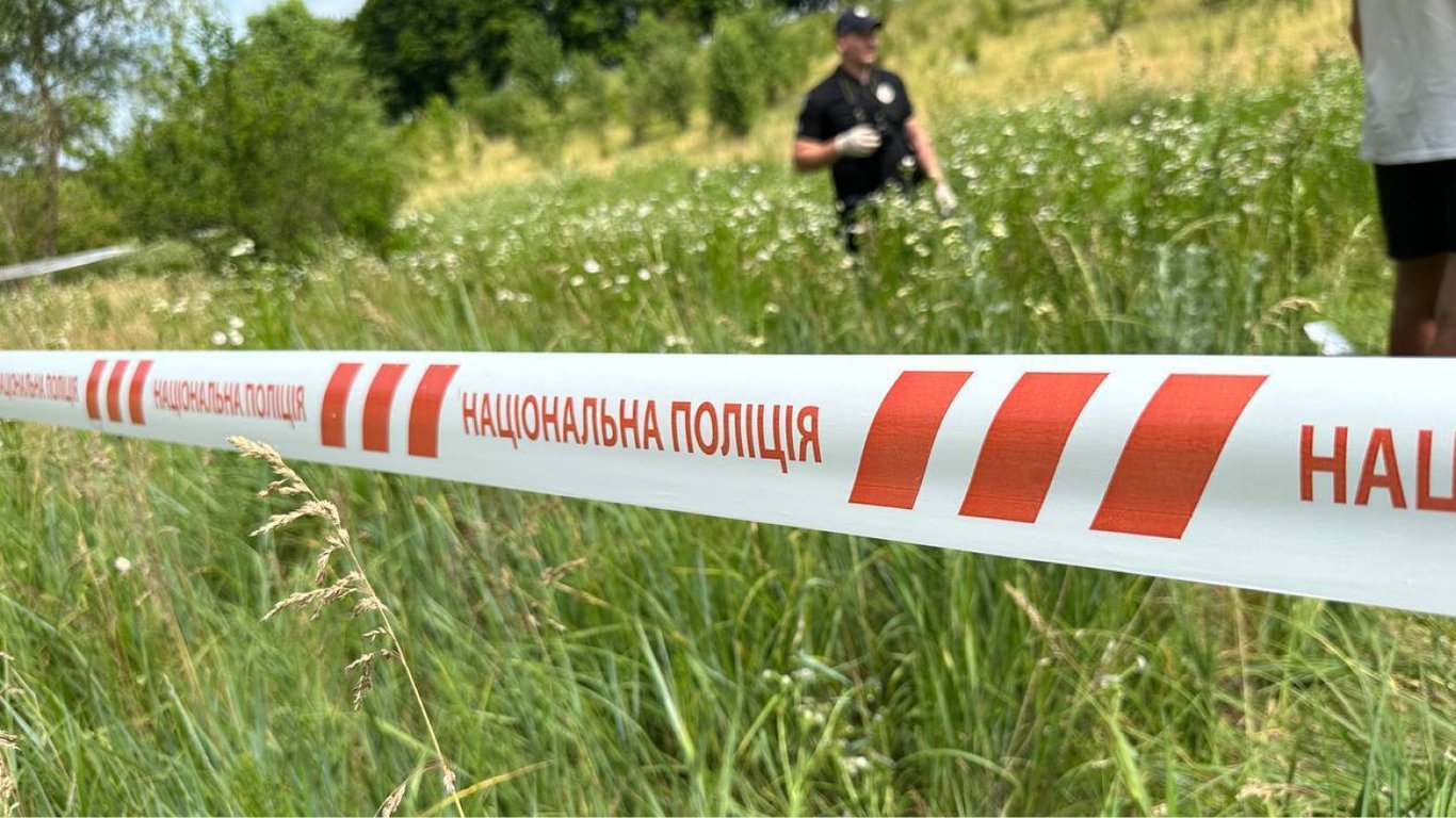 В Киевской области женщина подожгла и закопала 26-летнего парня