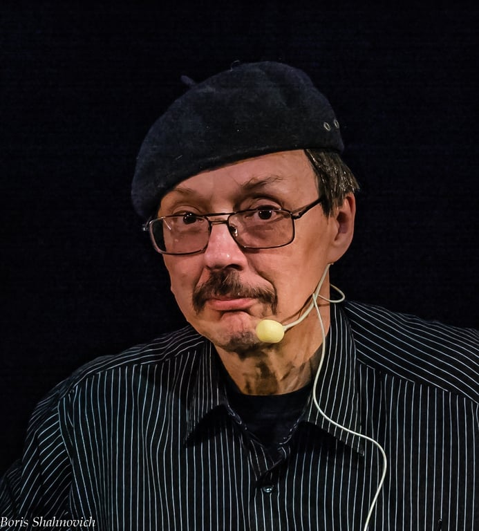 Бутафор Вадим Тупчій