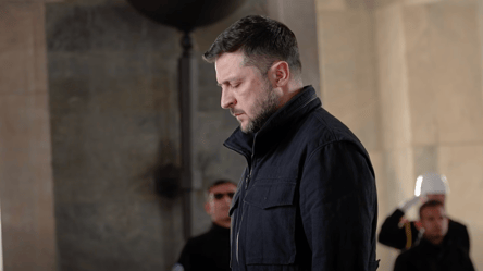 Зеленский почтил память первого лидера Турции — видео - 290x160