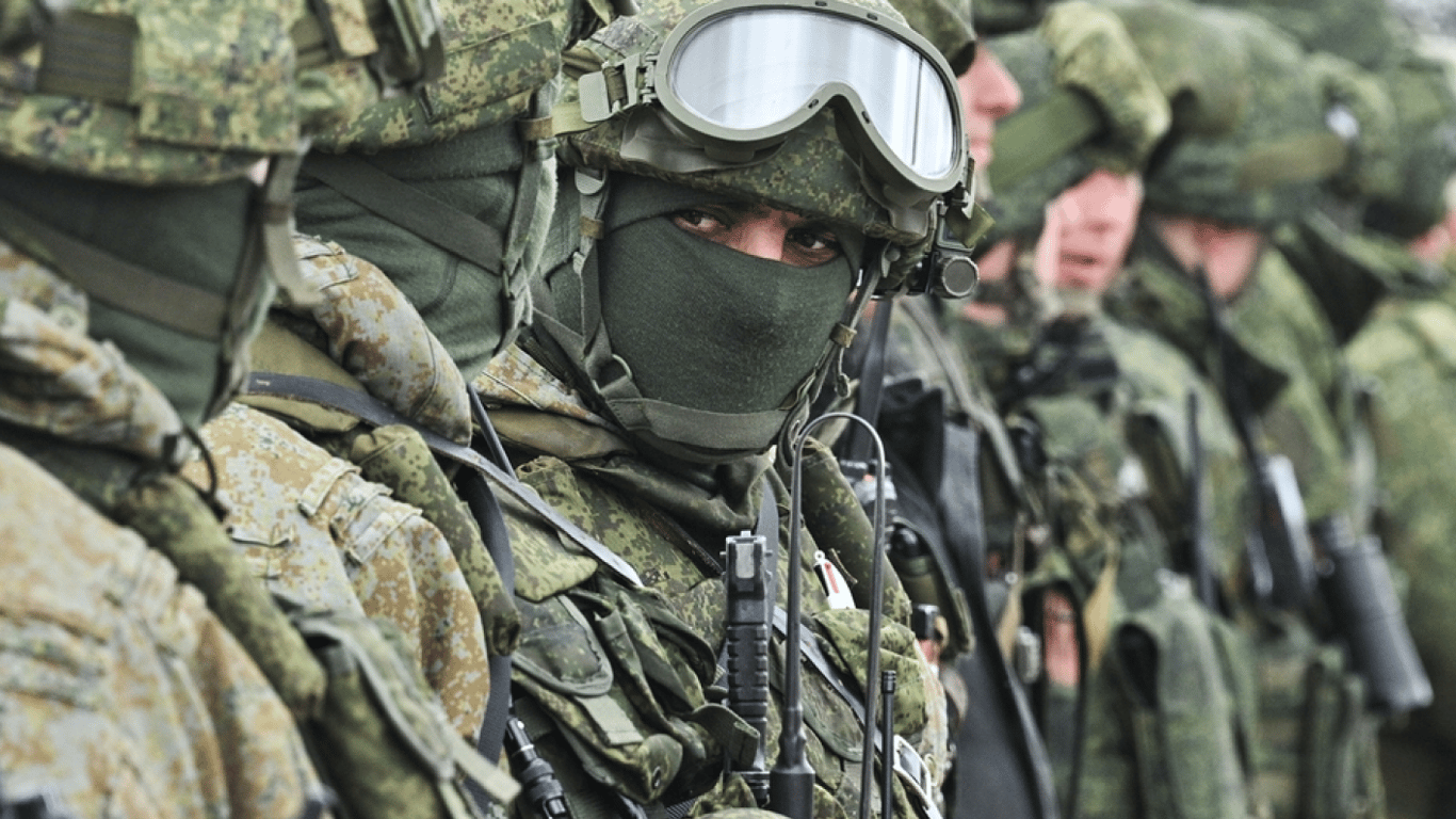 РФ перекидає частину солдатів з України до Бєлгородської області, — ЗМІ