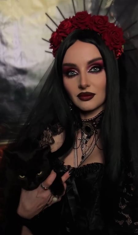 A classic Halloween look that always works