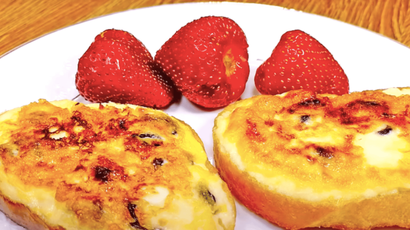 швидкий сніданок з сиру та хліба