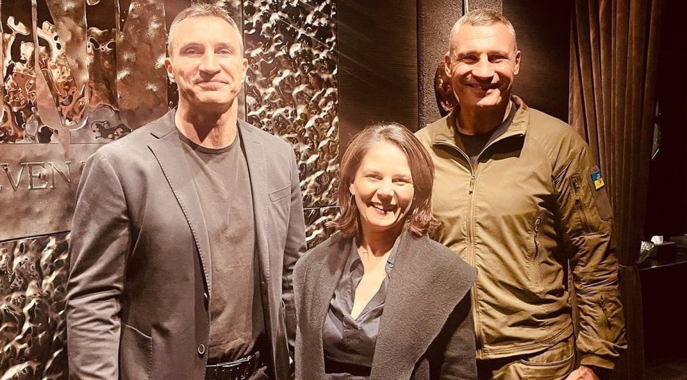 Брати Клички та Анналена Бербок