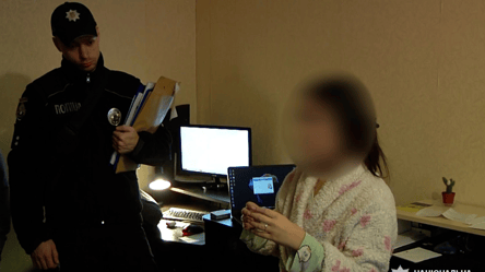 Полиция разоблачила мошеннический колл-центр, которым руководил чиновник из "ДНР" - 285x160