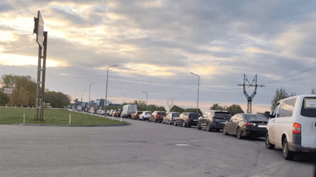 Черги на кордоні з Молдовою — траса Одеса-Рені знову стоїть - 285x160