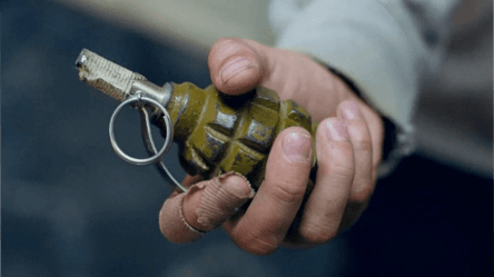 У Чернівцях військовий кинув гранату у квартиру жінки — що вирішив суд - 285x160