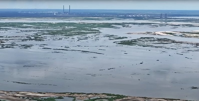 Наслідки підриву ГЕС — як зараз виглядає Каховське водосховище - фото 6